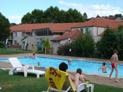 Hotel Le Tulipier Cransac Bagian luar foto